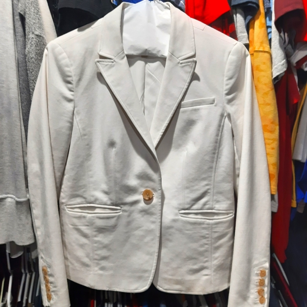 Banana Republic white blazer